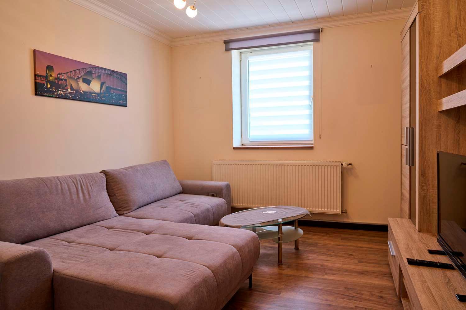 Hotel Zur Post Ochsendorf เคอนิกสลูทเทอร์ อัม เอล์ม ภายนอก รูปภาพ